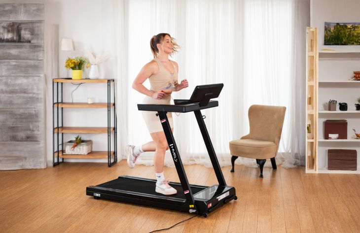 Zdjęcie ilustracyjne do artykułu Cardio w domu warto dopasować do stylu życia i możliwości użytkownika
