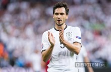 Hummels sfurstrowany i dumny