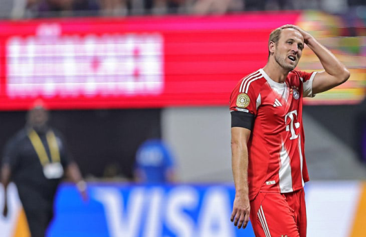 Trener St. Pauli wbija szpilę w...Kane'a. "Ta piłka chyba wciąż leci"