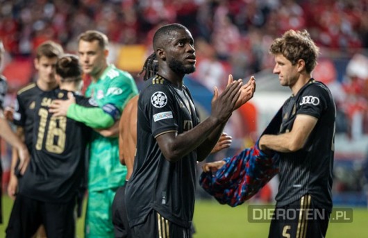 "Poważne obawy" w klubie. Negocjacje z Upamecano utknęły w martwym punkcie